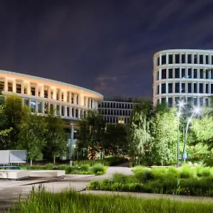 *** Hotel Sound Garden Airport Polónia
