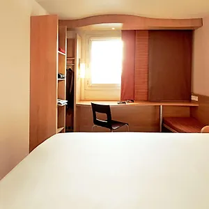 Ibis Airport Szófia